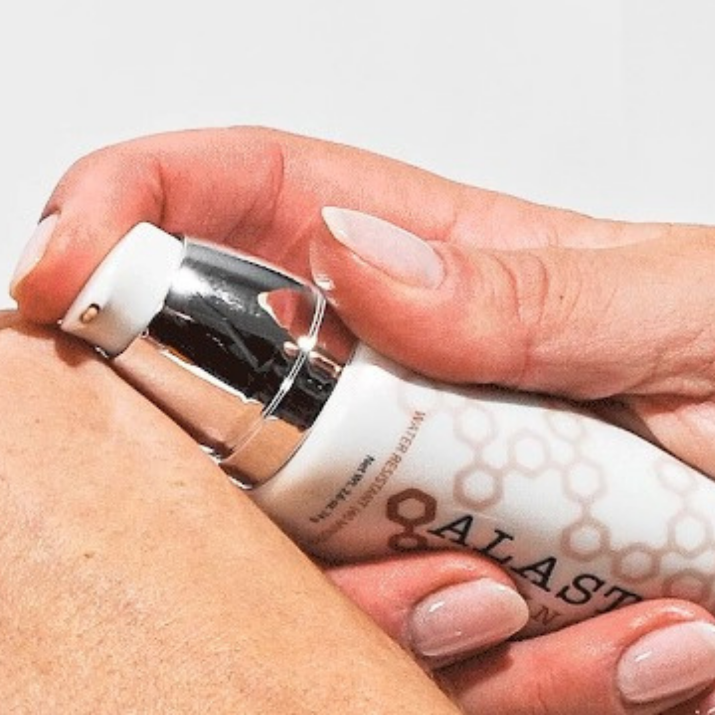 Alastin HydraTint Pro Mineral SPF 36